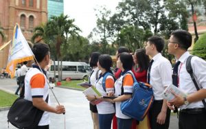 hướng dẫn viên du lịch