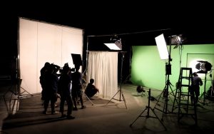 Làm video xoay quanh lĩnh vực chuyên môn